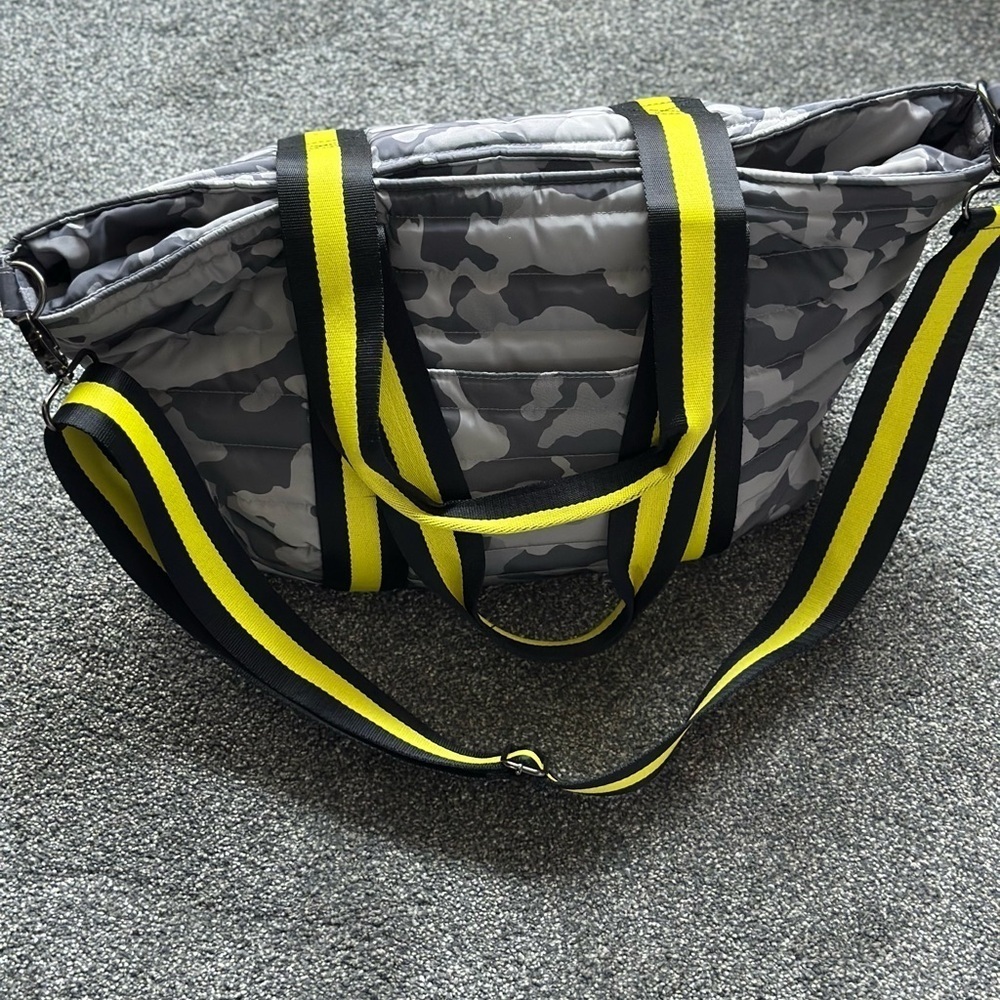 Think Royln Wingman | Grey Camo w/Yellow Strap - Large Tote - Picture 10 of 11